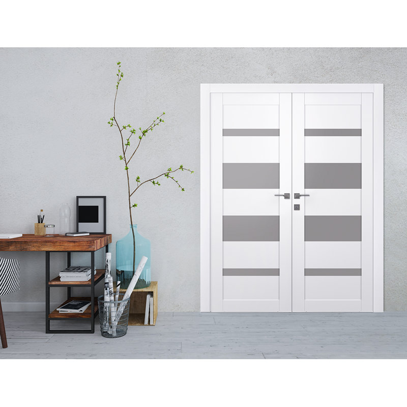 Porte standard à panneaux en bois manufacturé massif préfini Mirella, Réversible, 59,5 po x 95,24 po
