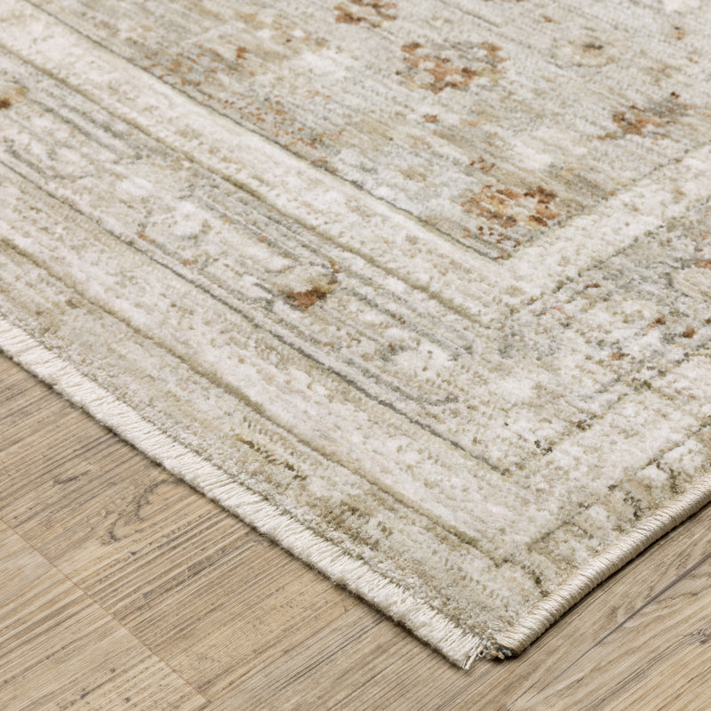 Tapis beige / ivoire Kuebler, Rectangle 7'10" x 10'2"