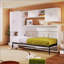 Lit escamotable simple avec tablettes ouvertes et tiroirs de rangement