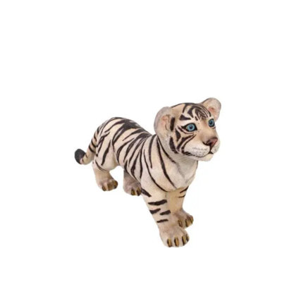 Statue de tigre de Sibérie debout