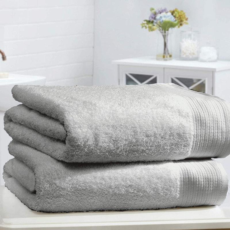 Bunns Plush Bath Towel, Light Grey 