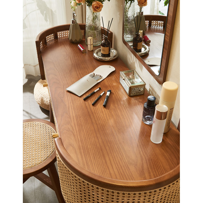 Cressi, Walnut