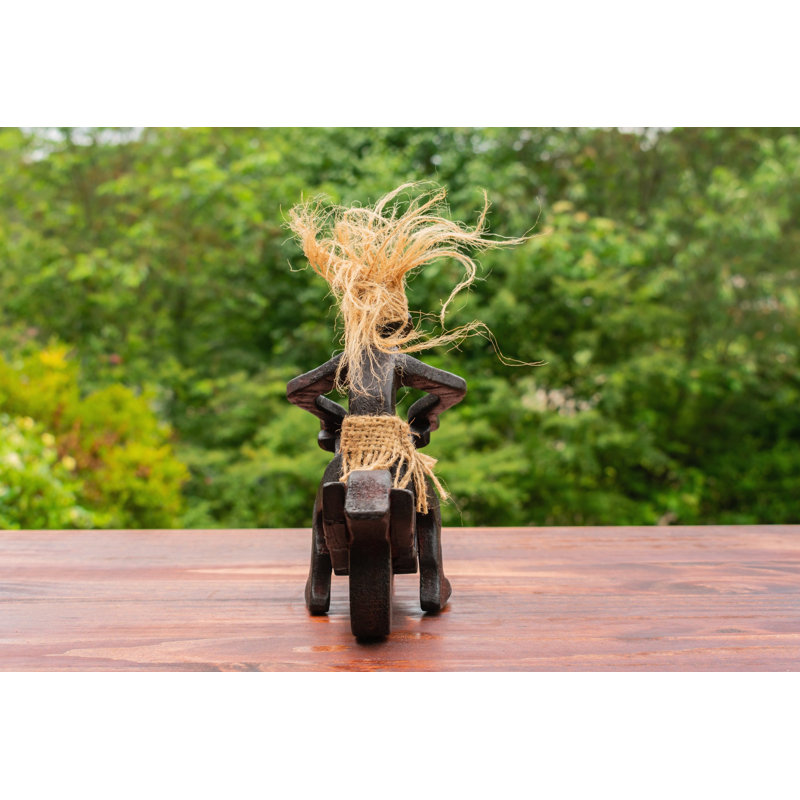 Aahna Figurines & Sculptures