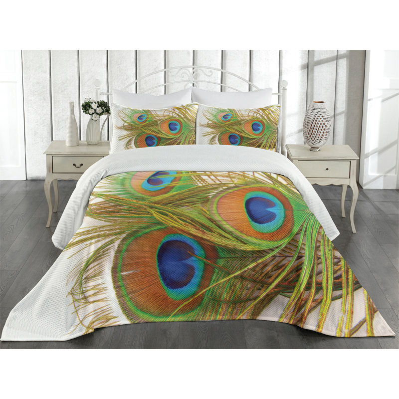 Twin White Quilted Bedspread Set with Peacock Design