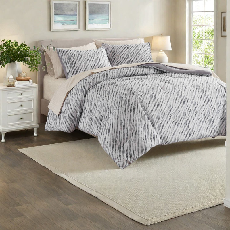 Striped and Abstract Comforter Set