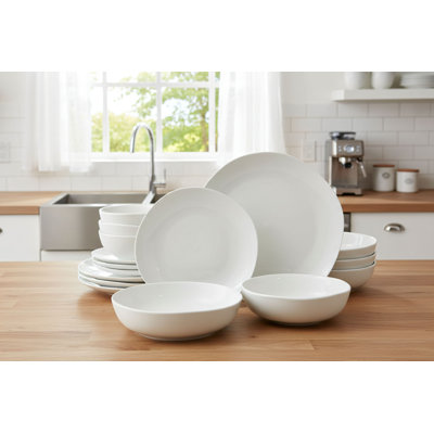 White 16-piece Porcelain Dinnerware Set, Scratch-resistant And Durable, Suitable For 4 People, Household Tableware Set.
