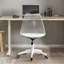 Chaise de bureau pivotante moderne à dossier transparent avec vérin à gaz réglable en hauteur, coussin d'unité centrale et roulettes lisses, pour le bureau à domicile et le meuble-lavabo