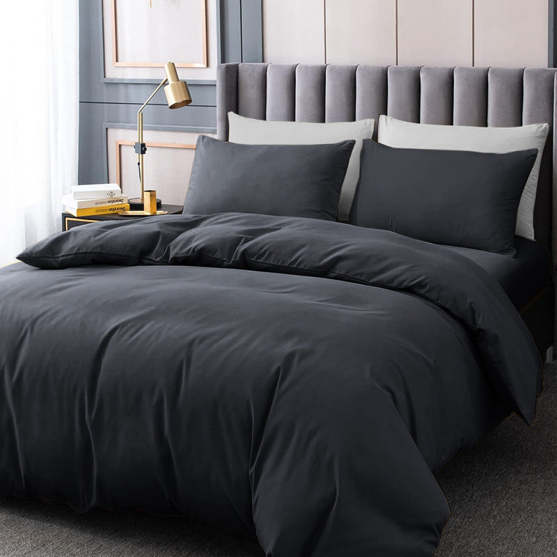 4-Piece Microfiber Duvet Cover Set – Pillowcases & Fitted Sheet, Super King Duvet Cover  + 3 Additional Pieces, Charcoal