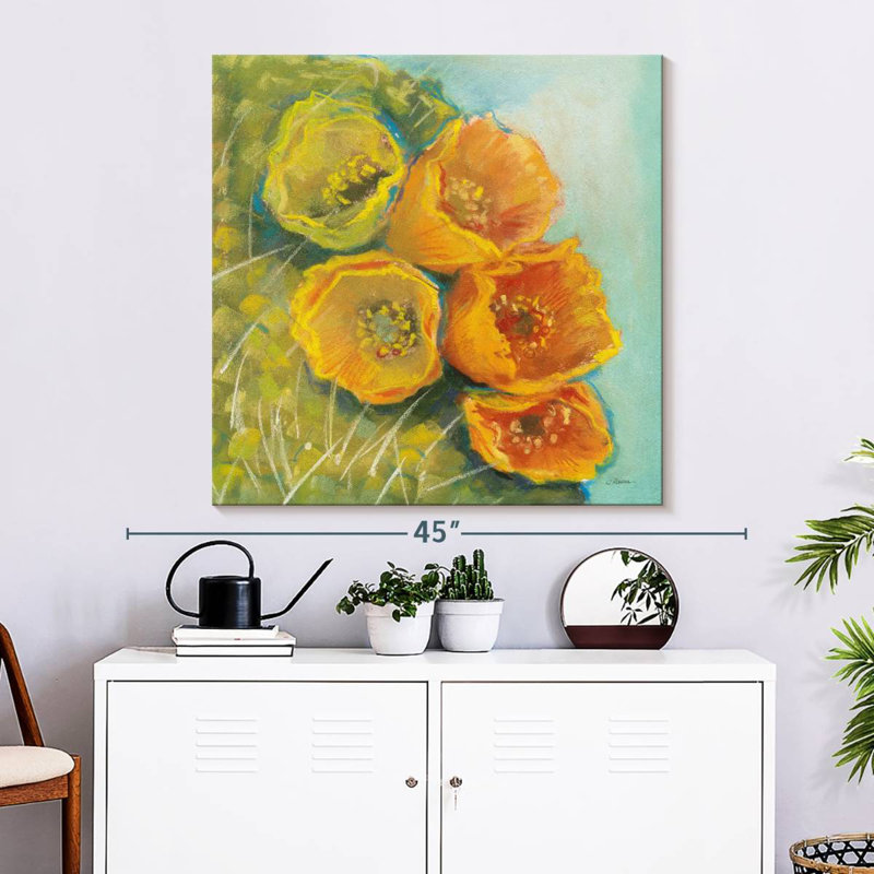 Plante grasse en fleurs II, H 33 po x l 33 po