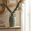 Vase vert en terre cuite
