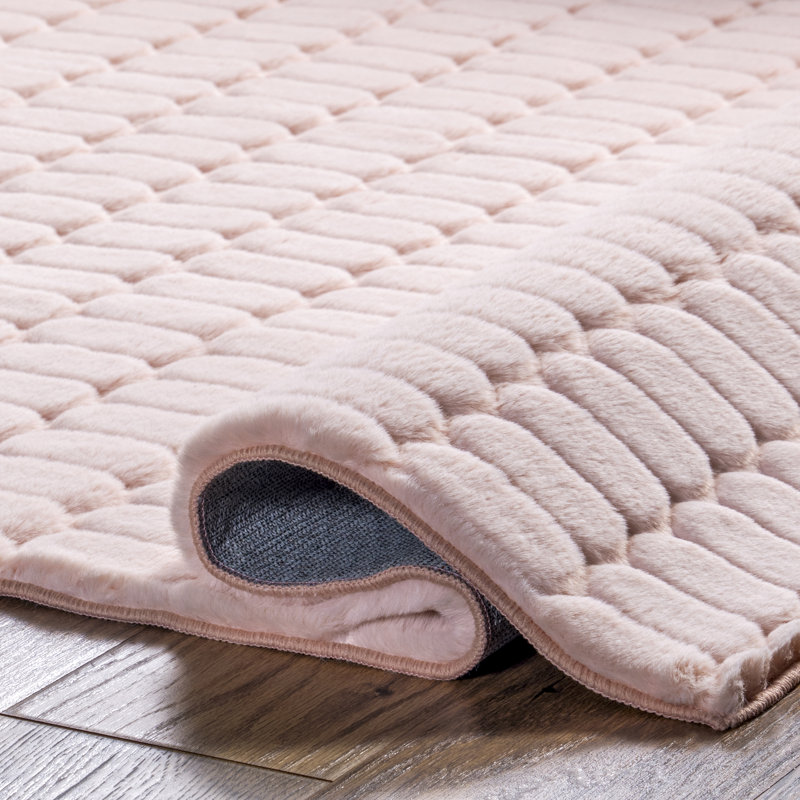 Tapis en faux lapin Clover Nia, Tapis de couloir 2 pi 6 po x 8 pi