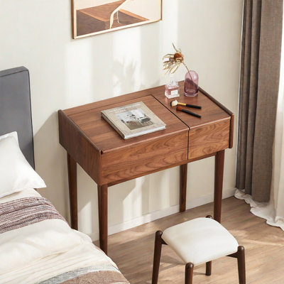 Naulakh Vanity