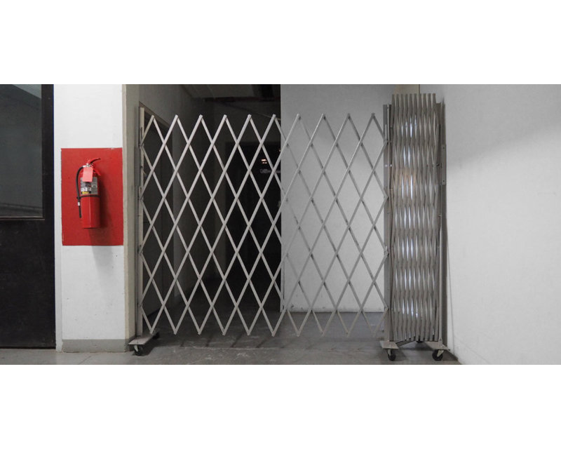 Barrière en métal H 6 pi x l 12 pi, Noir