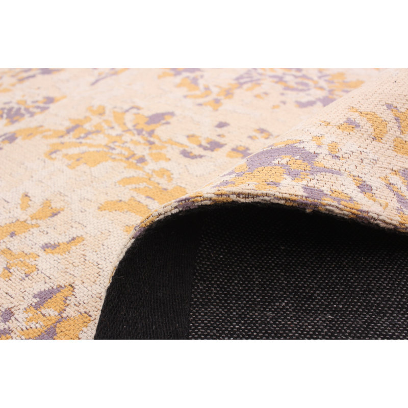 Ambriana Chenille Geometric Indoor Rug