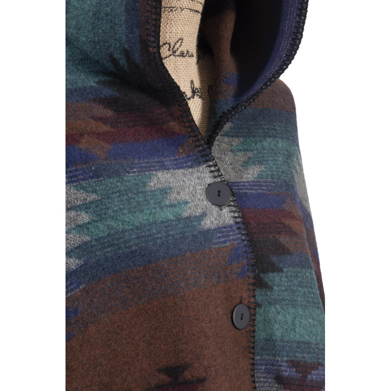 Wooded River Painted Desert - Hooded Throw - 72x48