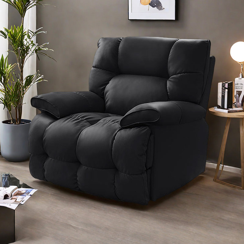 Makrina, Black