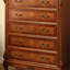 Armoire d'appoint en bois manufacturé brun massif