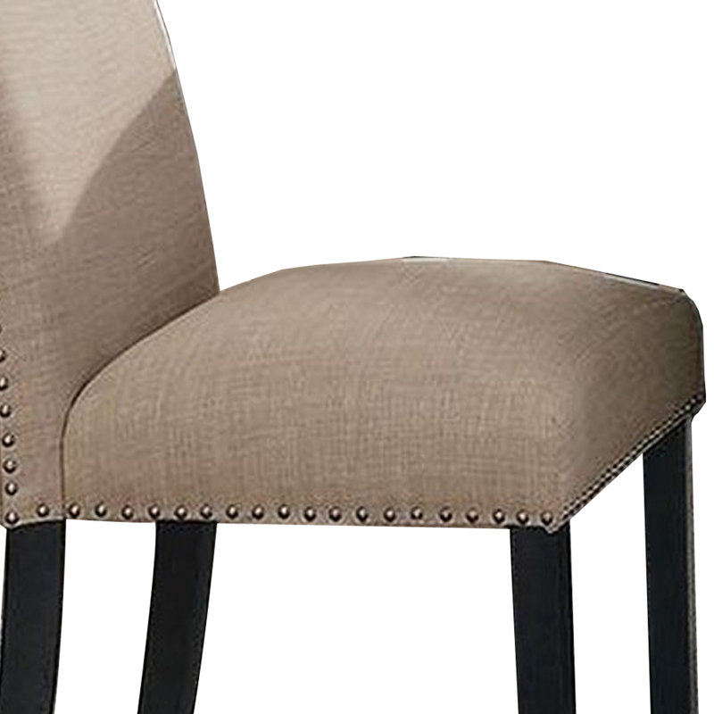 Chaise rembourrée en lin beige