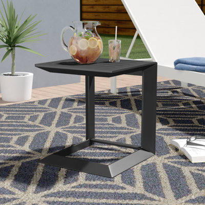 Table d'appoint en métal Harleen