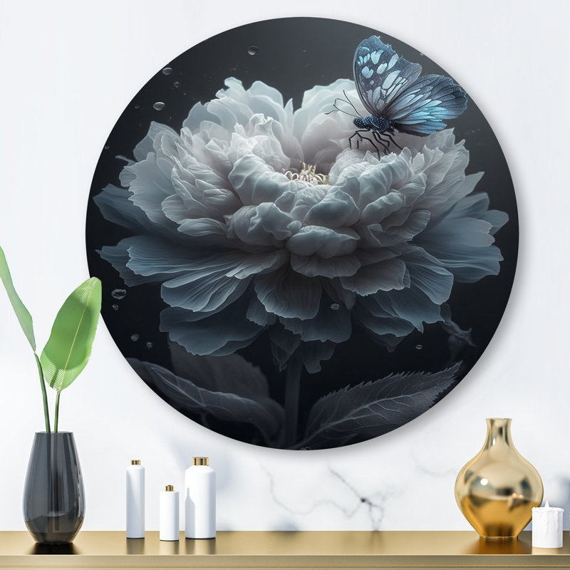 «White Flower Blooming Butterflies» - art mural floral rond en métal, H 29 po x l 29 po x P 1 po
