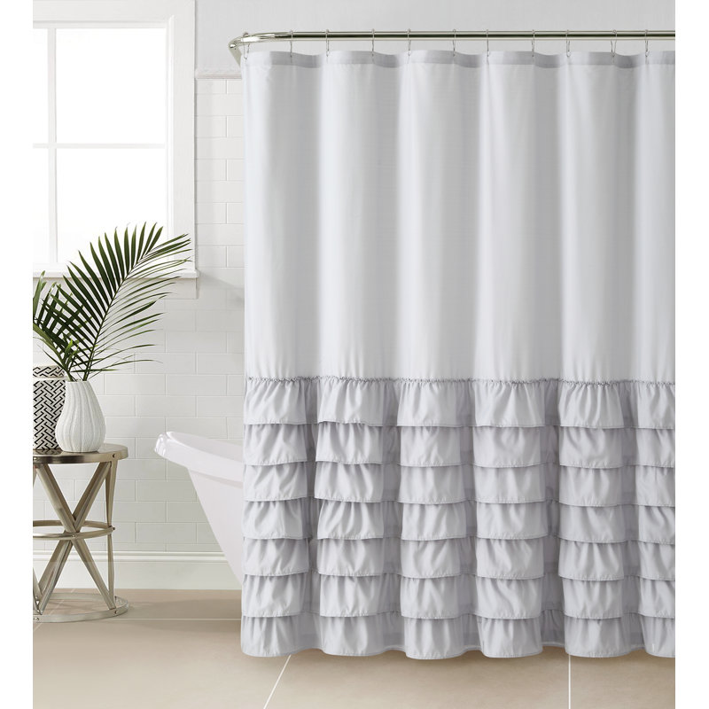 Rideau de douche à volants en polyester Melanie, 72 po x 72 po, gris
