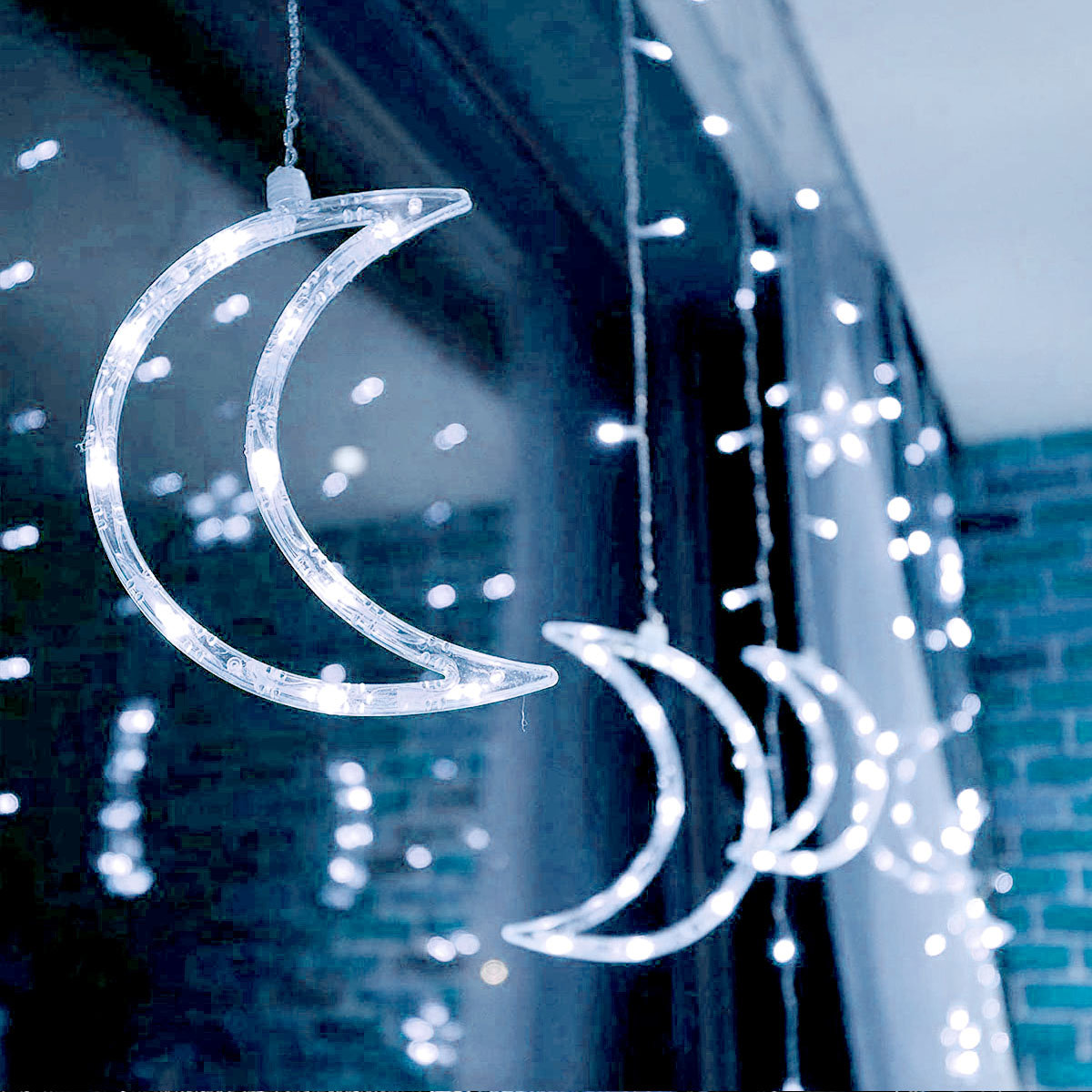 LED Icicle Lights, White