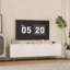 Meuble télé blanc moderne cannelé de 68 pouces avec pieds dorés et portes de rangement