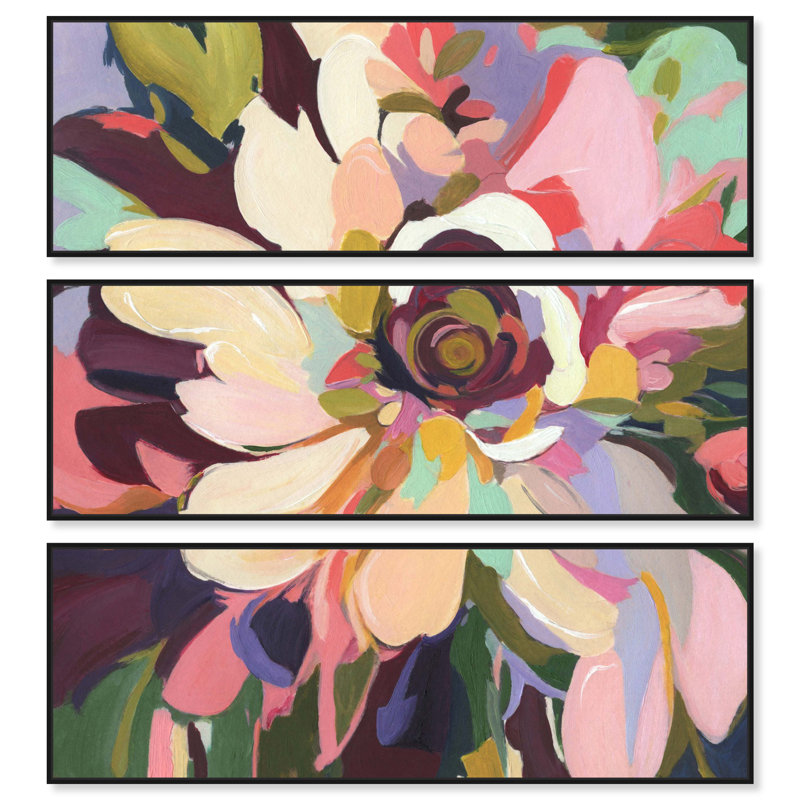 Velvet Bloom I - Ira Comleva, impression sur toile encadrée en trois parties, format 48 x 16 pouces, par Art Remedy, cadre noir