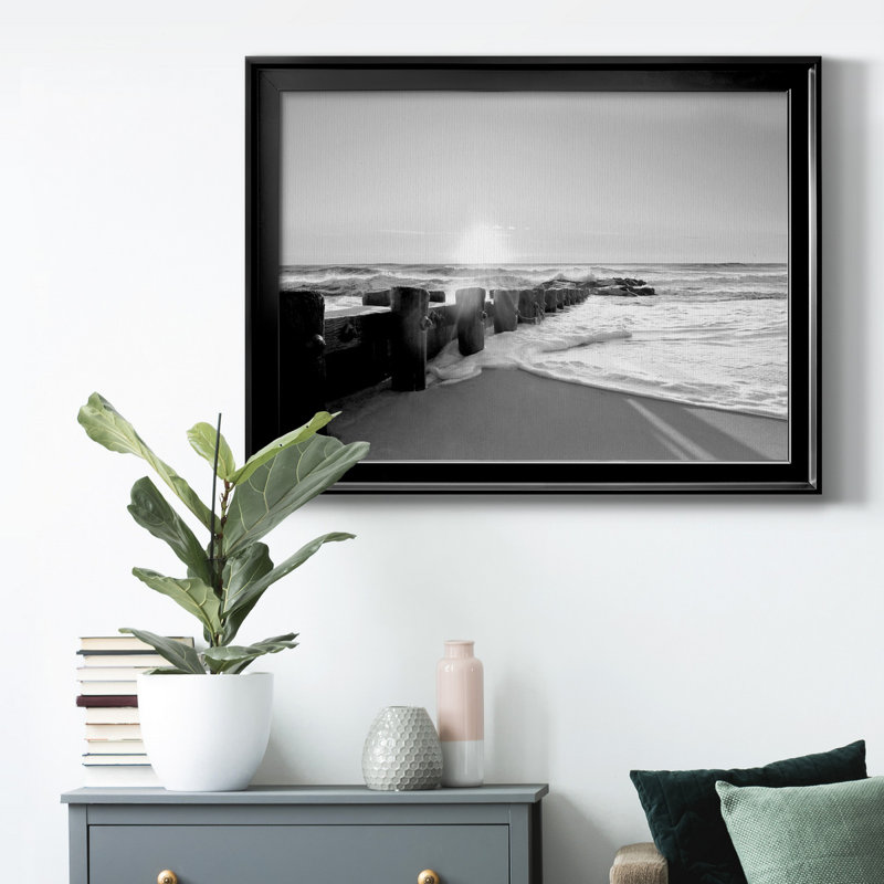 Toile encadrée de qualité supérieure Shifting Shore - prête à être accrochée, H 30,5 po x l 42,5 po x P 1 po, Cadre noir