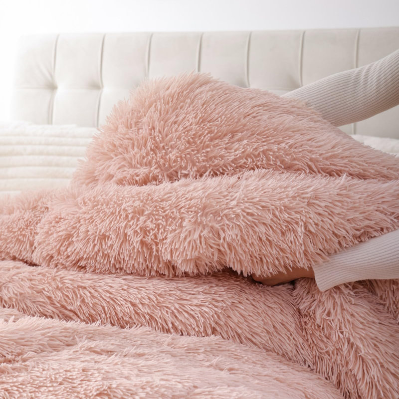 Fluffy Twin Comforter Set, Faux Fur Comforter Set Pink, Luxury Fuzzy Twin Bedding Set Pink, Soft Shaggy Bed Set For All Season, 2 Pieces - 1 Comforter & 1 Pillowcase, Blush