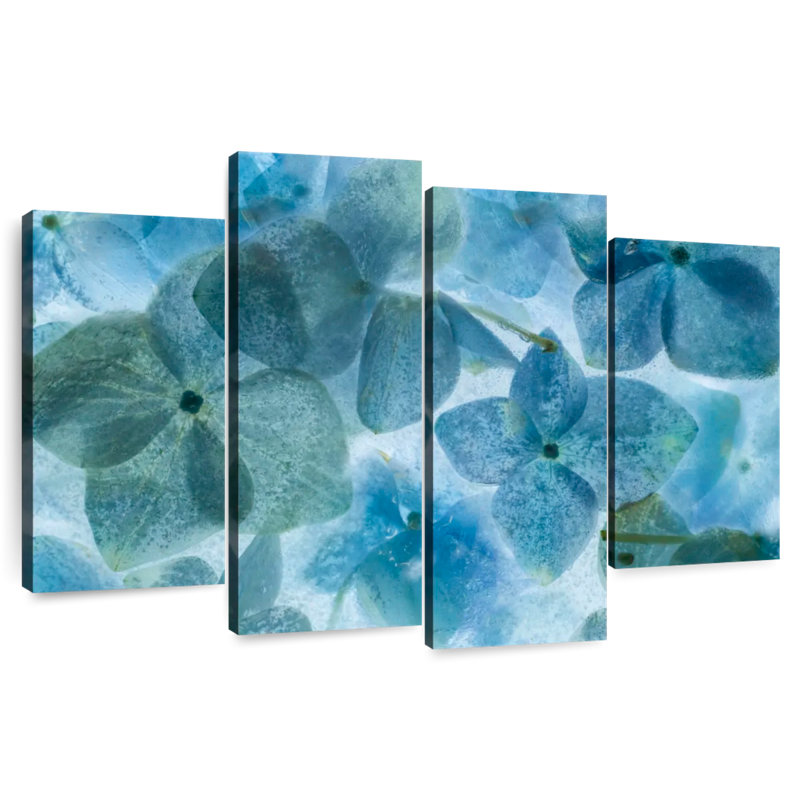 Harnek Flores En Hielo, 42" H x 68" W