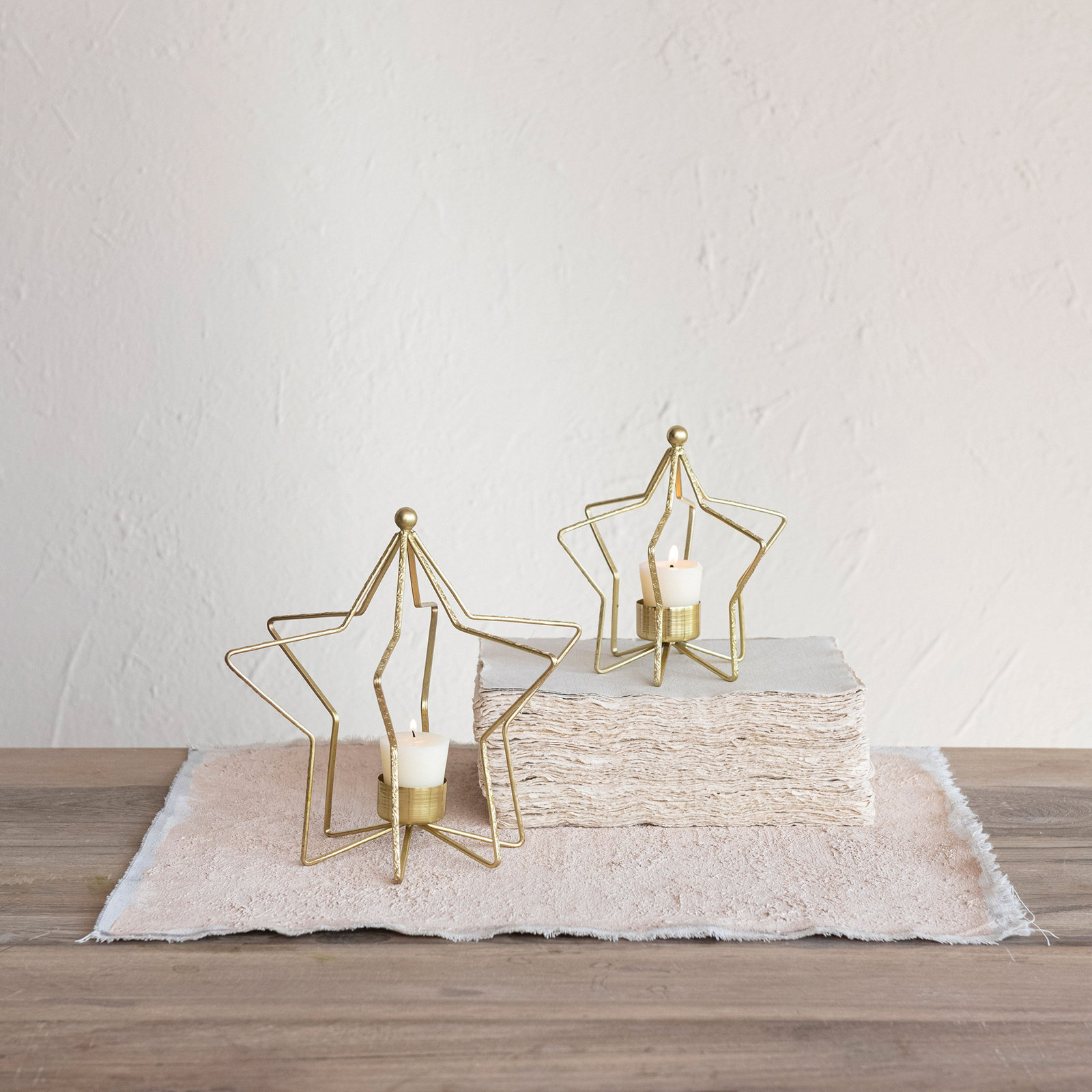 Large Metal Star Shaped Tealight Holder, 6.5" H x 6.5" W x 6.5" D