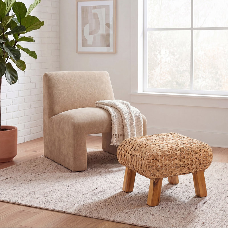 Baycress Water Hyacinth Stool