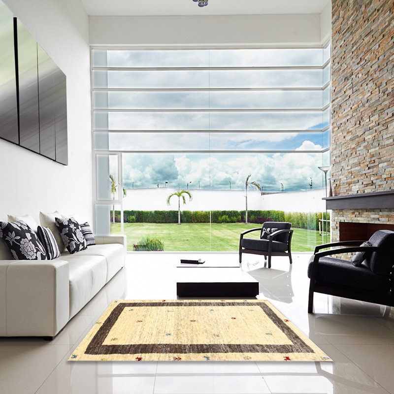 Surface beige contemporaine tapis, Carré 5 pi