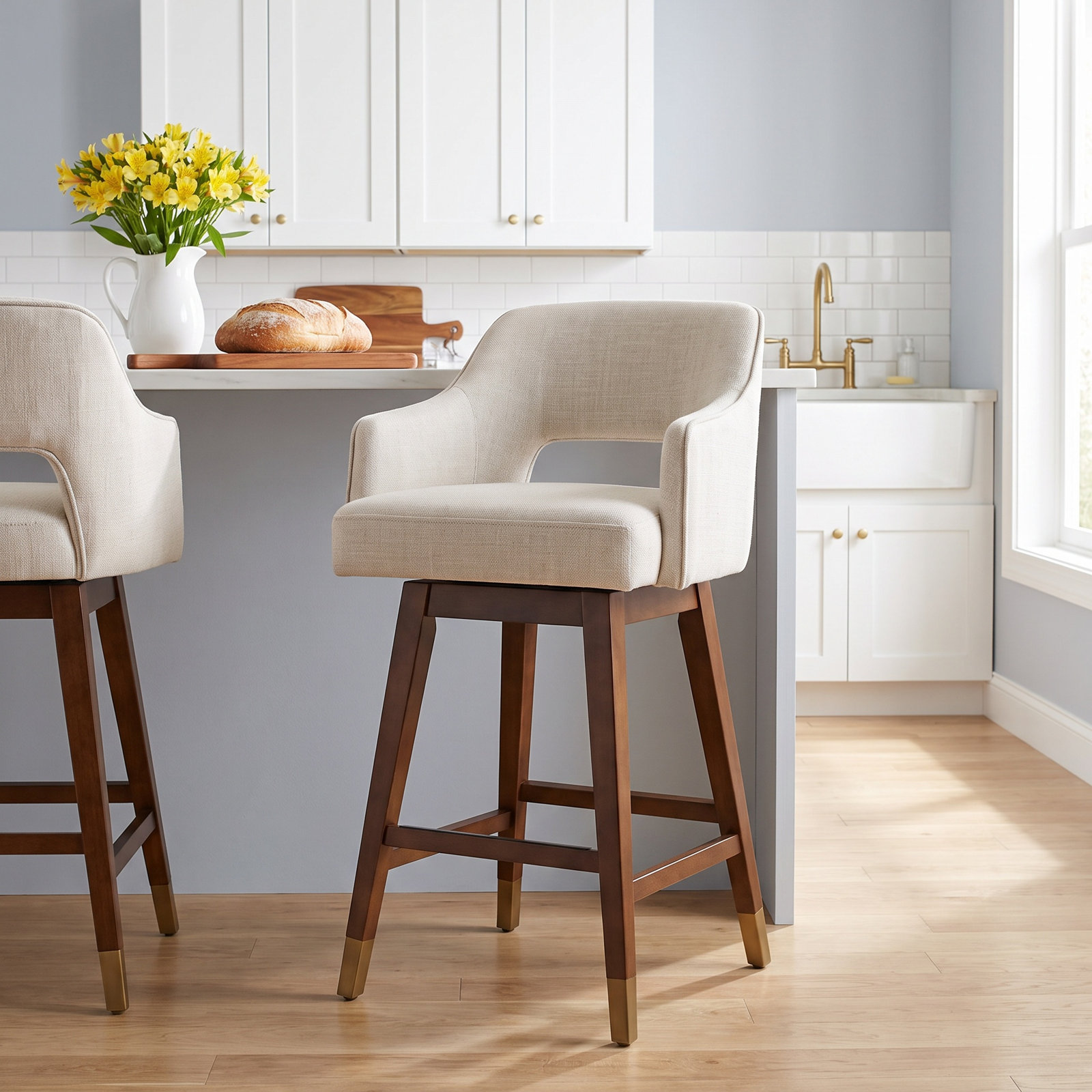 Lainey 26" Bar Stool, Effie Linen Performance Linen