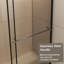 Porte de douche en verre durable avec poignée en acier inoxydable et barre de support, conception coulissante pour douche à l'italienne