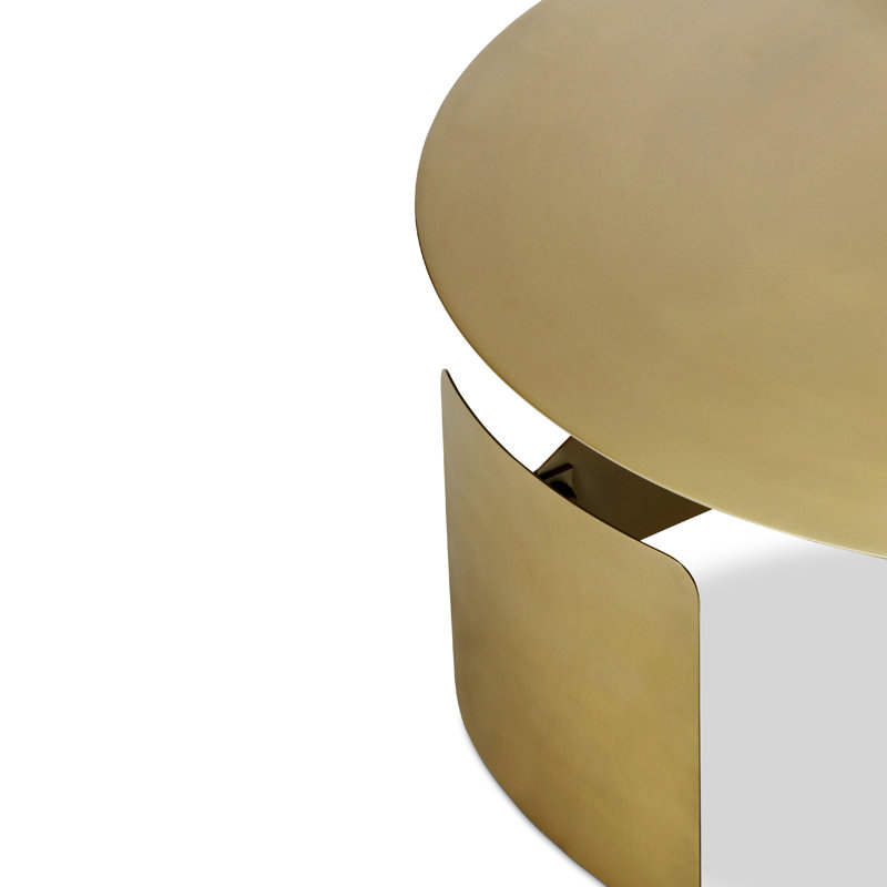 Table basse Taoualt, Laiton industriel