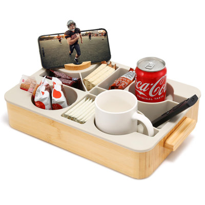 Plateau de canapé avec insert en silicone amovible, support de canapé antidérapant pour les télécommandes de boissons, plateau de canapé pour les couches profondes, canapé modulaire et soirée cinéma avec poignée de transport (beige)