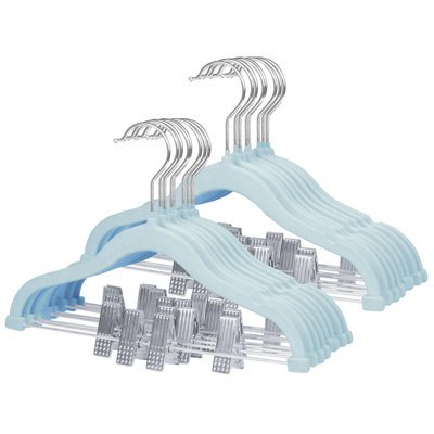 Baildon Velvet Standard Hanger