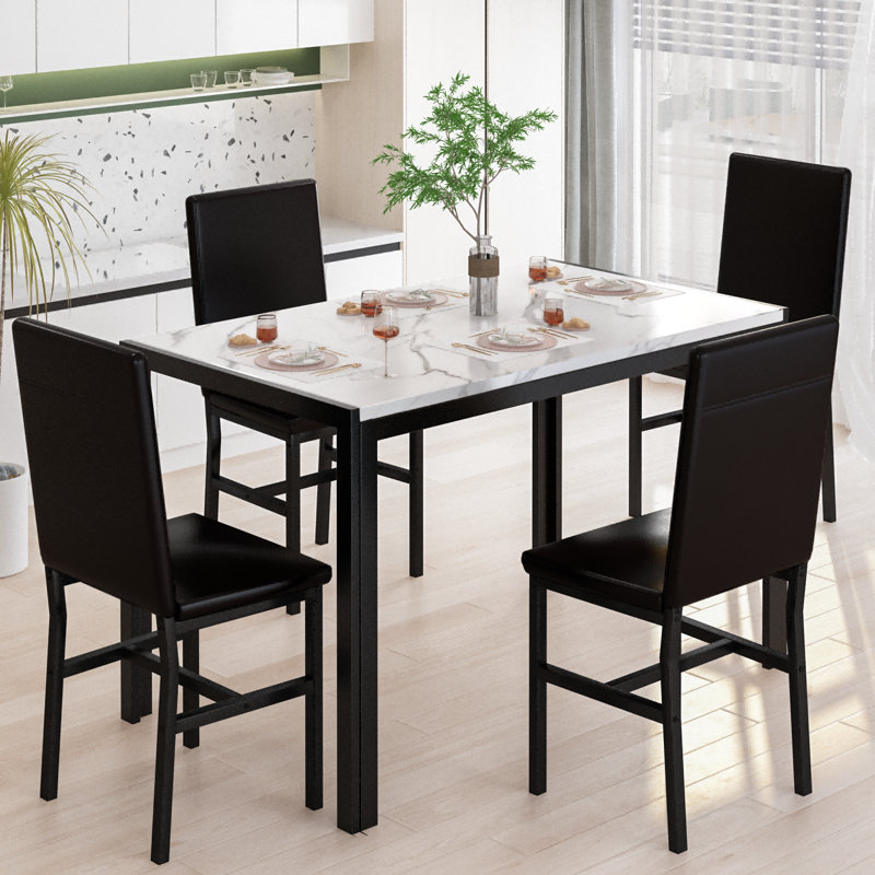 Ensemble de table de salle à manger pour 4 personnes, ensemble de salle à manger en faux marbre 5 pièces avec 4 chaises rembourrées, ensemble de table et chaises de cuisine moderne peu encombrante pour la salle à manger, le coin repas, le salon