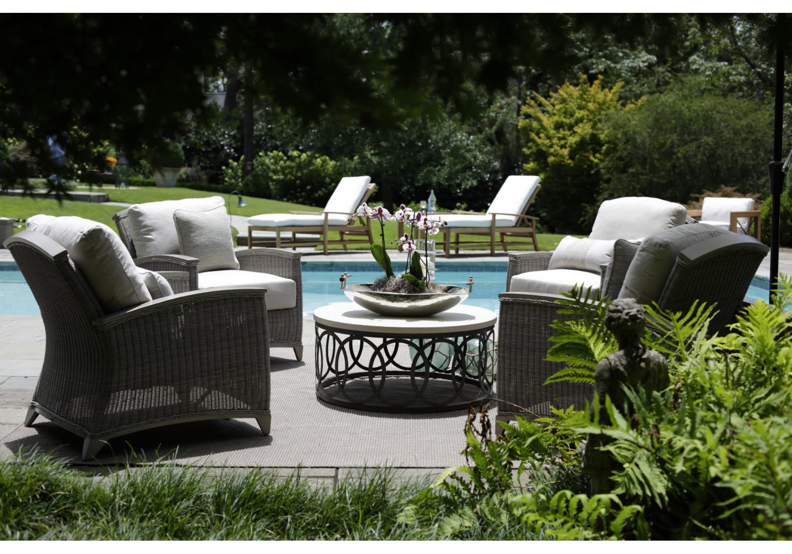 Copeland Aluminum Round Outdoor Coffee Table 36 in. W x 16.5 in. H, Ella Tables #2 Black Walnut/Slate Gray, 36"