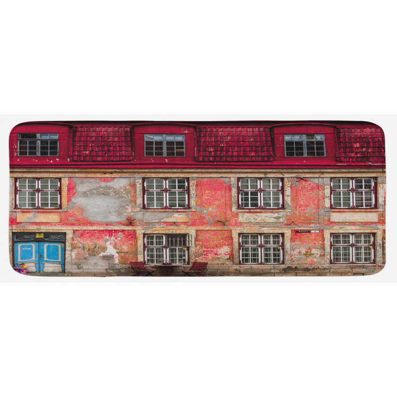 Tapis de cuisine vieilli avec structure antique en estonie "old building in city" tallinn