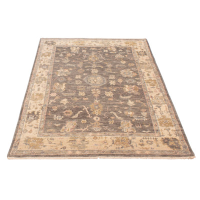 Tapis unique gris foncé de 6 pi 0 po x 8 pi 10 po