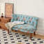 Chaise de canapé à imprimé floral avec capitonnage classique et pieds en bois robustes pour une utilisation polyvalente dans le salon ou la chambre à coucher