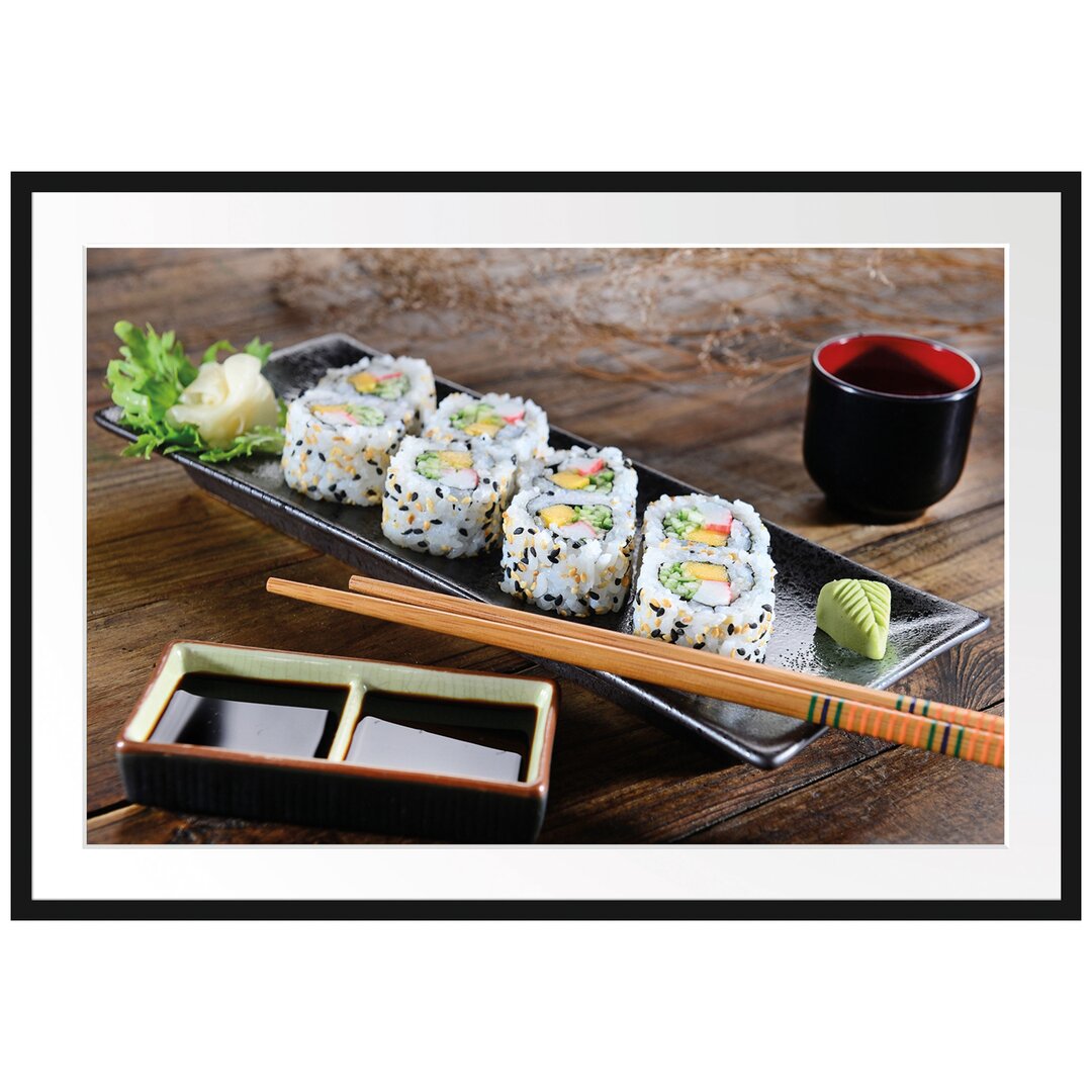 Gerahmtes Poster Delikate Inside Out Sushi Rollen