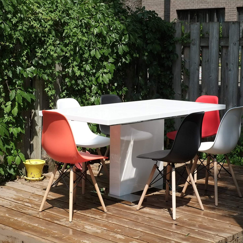 Border Extendable Metal Base Dining Table