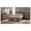 Ensemble de chambre à coucher 3 pièces Kingsley Barrel Oak Eastern King avec lit plateforme de rangement, commode et miroir-1662595213