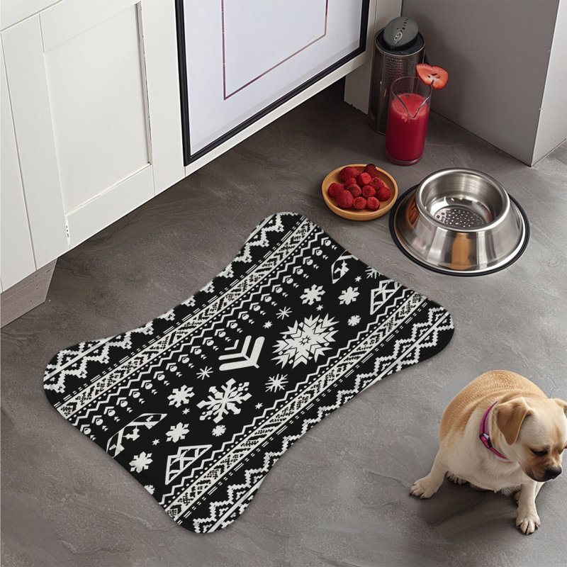 Winter Warmth - 1 Piece Bone Shape Feeding Mat, 18"