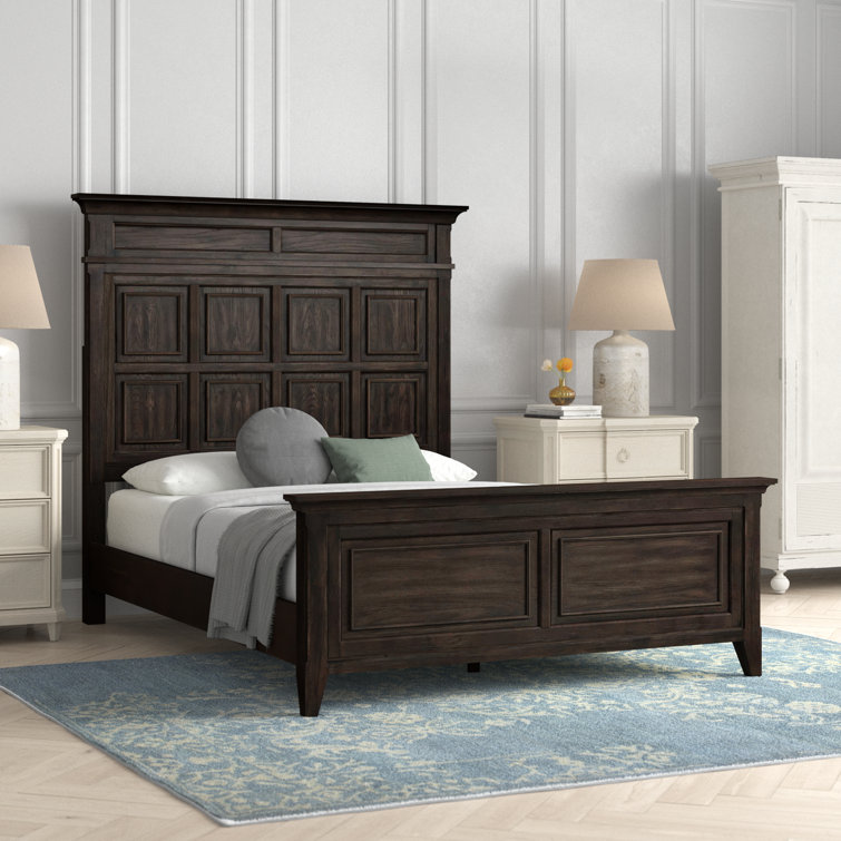 Daraly Panel Bed