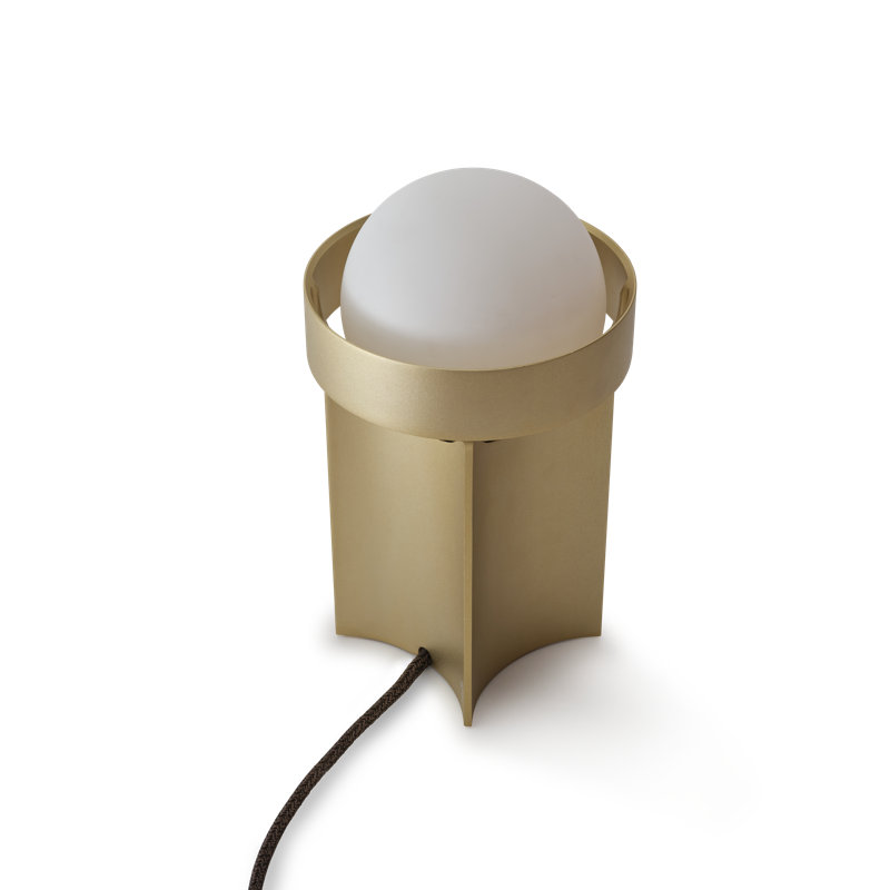 Lampe de table Loop + sphère III, H 8,63 po x l 4,88 po x P 4,88 po, Doré